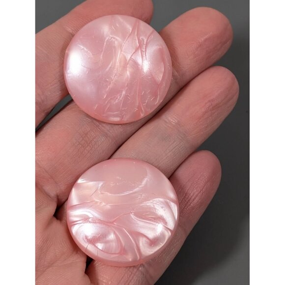Vintage Pink Swirl Lucite Round Dome Pierced Earrings - Picture 7 of 8